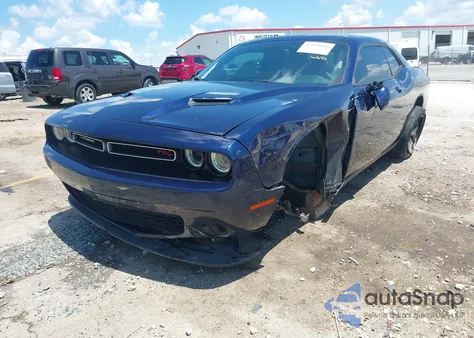2015 Dodge Challenger R/T Plus z USA, uszkodzony, nr VIN 2C3CDZBT9FH783745